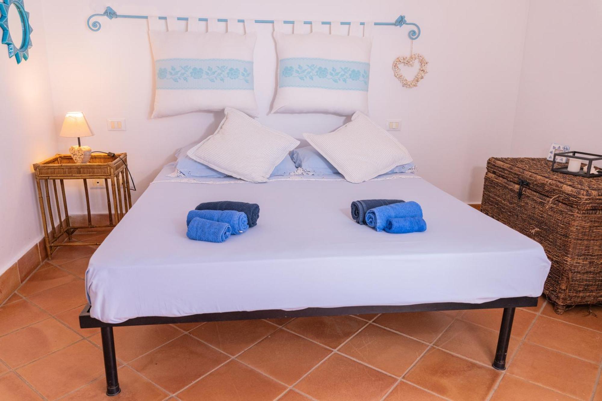 Residenza Del Barone Villa Zoe Chia - Vista Mare Экстерьер фото